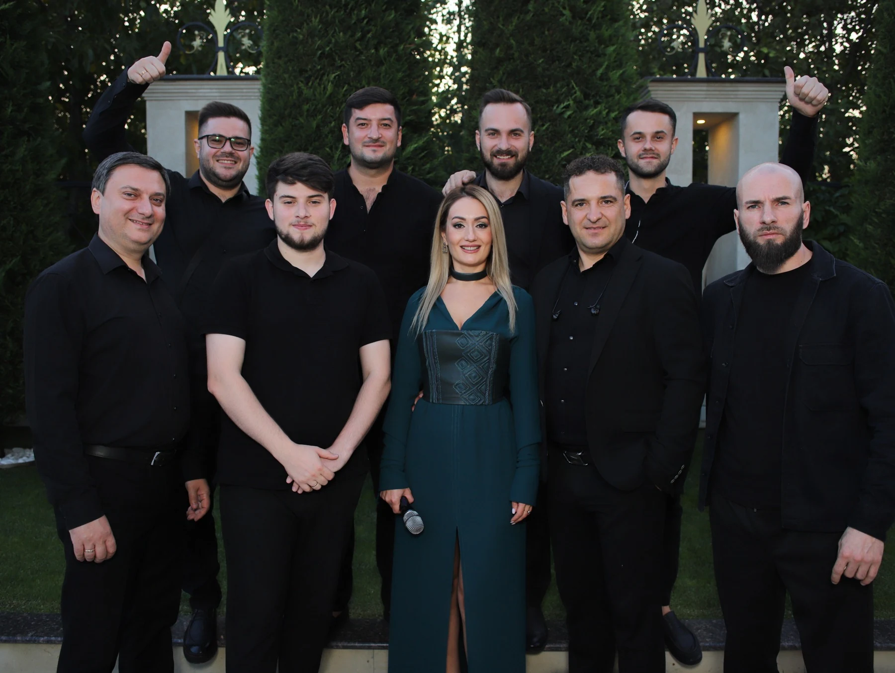 Formația Familia Crăciun — fotografie de echipă 6