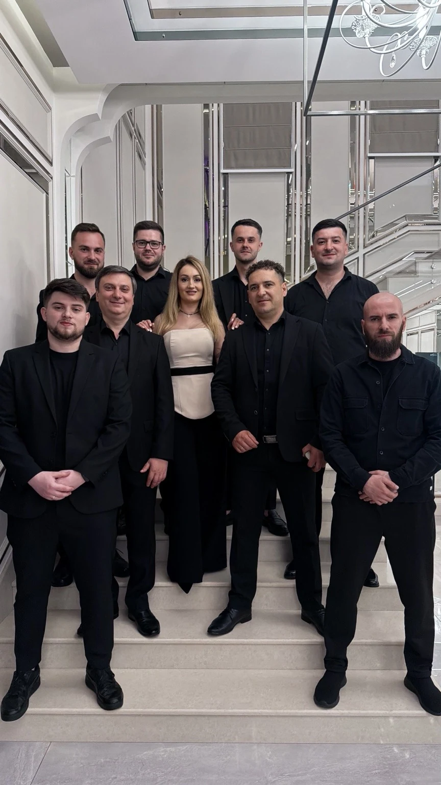 Formația Familia Crăciun — fotografie de echipă 7